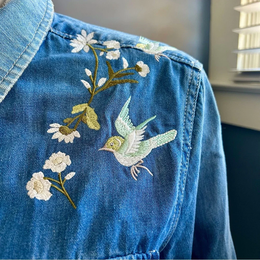 Seven 4 All Mankind Floral Embroidered Distressed Button Down Denim Top - Picture 10 of 16